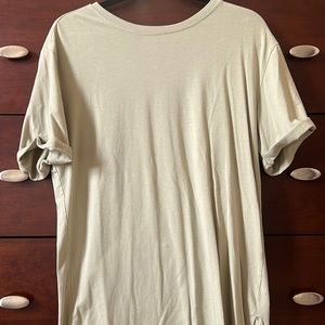 Alphalete tee Tshirt